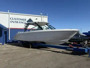 Thumbnail von Boston Whaler 320 Vantage