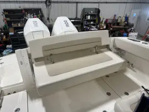 Thumbnail von Boston Whaler 320 Vantage