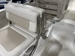 Thumbnail von Boston Whaler 320 Vantage