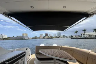 Thumbnail von Sea Ray 320 Sundancer Außenborder