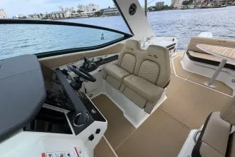 Thumbnail von Sea Ray 320 Sundancer Außenborder