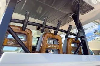 Thumbnail von Boston Whaler 380 Outrage