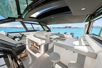 Thumbnail von Cruisers Yachts 42 GLS OB