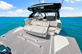 Thumbnail von Cruisers Yachts 42 GLS OB