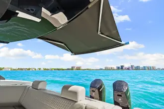 Thumbnail von Cruisers Yachts 42 GLS OB