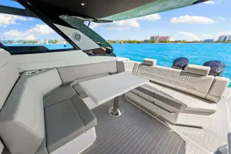 Thumbnail von Cruisers Yachts 42 GLS OB