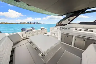 Thumbnail von Cruisers Yachts 42 GLS OB