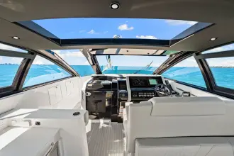 Thumbnail von Cruisers Yachts 42 GLS OB