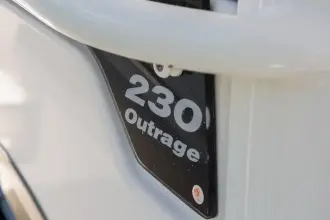Thumbnail von Boston Whaler 230 Outrage
