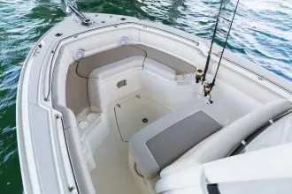 Thumbnail von Boston Whaler 230 Outrage