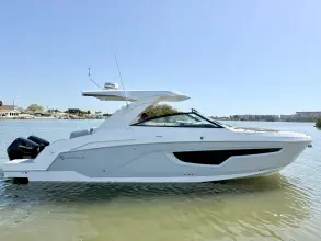 Cruisers Yachts 34 GLS