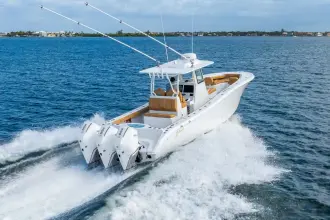 Thumbnail von Yellowfin 36 Offshore