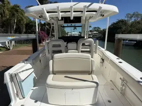 Thumbnail von Boston Whaler 330 Outrage