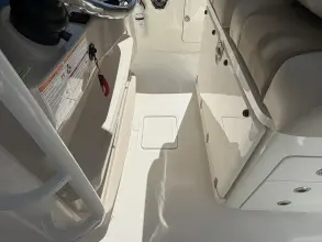 Thumbnail von Boston Whaler 330 Outrage