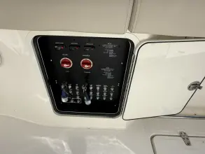 Thumbnail von Boston Whaler 330 Outrage