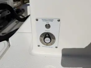 Thumbnail von Boston Whaler 330 Outrage
