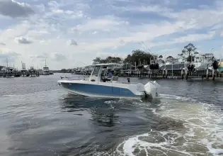 Thumbnail von Boston Whaler 280 Outrage