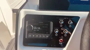 Thumbnail von Sea Ray SPX 230 Outboard
