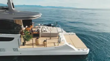 Thumbnail von Azimut Seadeck 7