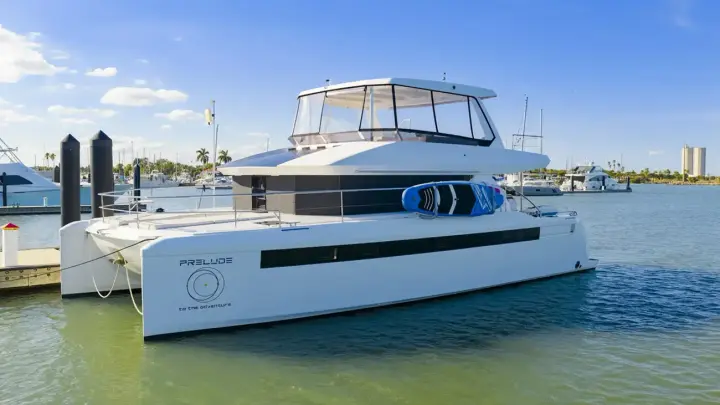 Leopard 46 Powercat  Prelude