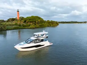Thumbnail von Cruisers Yachts 50 FLY