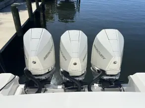 Thumbnail von Sea Ray 320 Sundancer Outboard