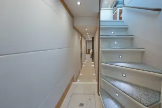 Thumbnail von Lazzara Yachts 76 Motor Yacht WHISTLE
