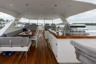 Thumbnail von Lazzara Yachts 76 Motor Yacht WHISTLE