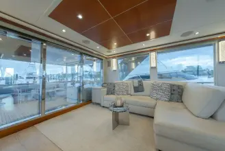 Thumbnail von Lazzara Yachts 76 Motor Yacht WHISTLE