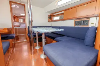 Thumbnail von Beneteau Oceanis 41 Tonic III
