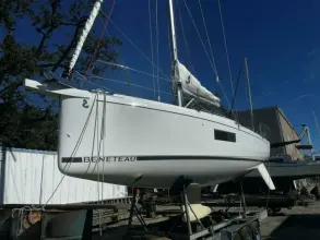 Thumbnail von Beneteau Oceanis 30.1