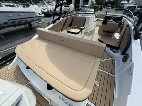 Thumbnail von Sea Ray SPX 210 Outboard