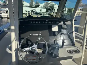 Thumbnail von Boston Whaler 330 Outrage