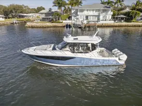 Thumbnail von Boston Whaler 405 Conquest
