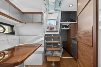 Thumbnail von Boston Whaler 405 Conquest