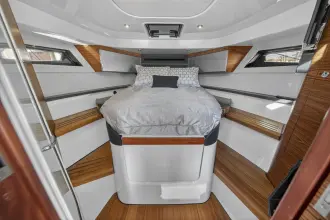 Thumbnail von Boston Whaler 405 Conquest