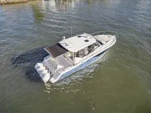 Thumbnail von Boston Whaler 405 Conquest