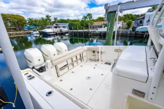 Thumbnail von Boston Whaler 350 Outrage