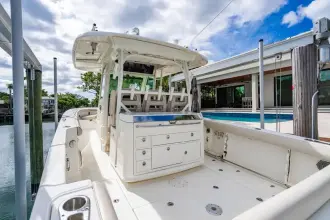 Thumbnail von Boston Whaler 350 Outrage