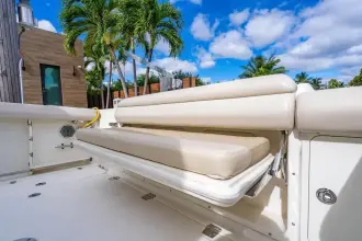 Thumbnail von Boston Whaler 350 Outrage