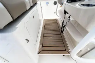 Thumbnail von Boston Whaler 350 Outrage