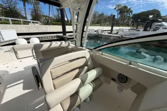 Thumbnail von Boston Whaler 320 Vantage
