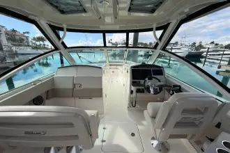 Thumbnail von Boston Whaler 320 Vantage