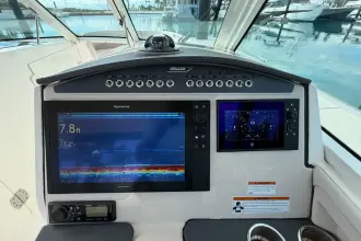 Thumbnail von Boston Whaler 320 Vantage
