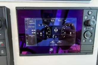 Thumbnail von Boston Whaler 320 Vantage