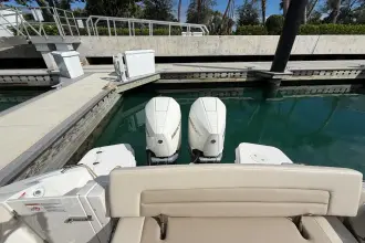 Thumbnail von Boston Whaler 320 Vantage