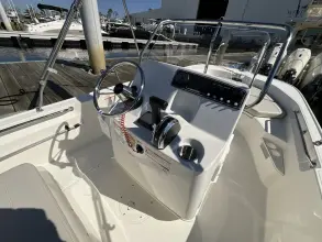 Thumbnail von Boston Whaler 170 Montauk