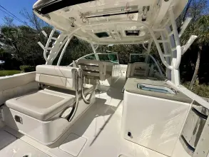 Thumbnail von Boston Whaler 320 Vantage