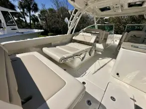 Thumbnail von Boston Whaler 320 Vantage