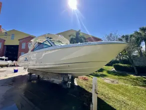 Thumbnail von Boston Whaler 320 Vantage